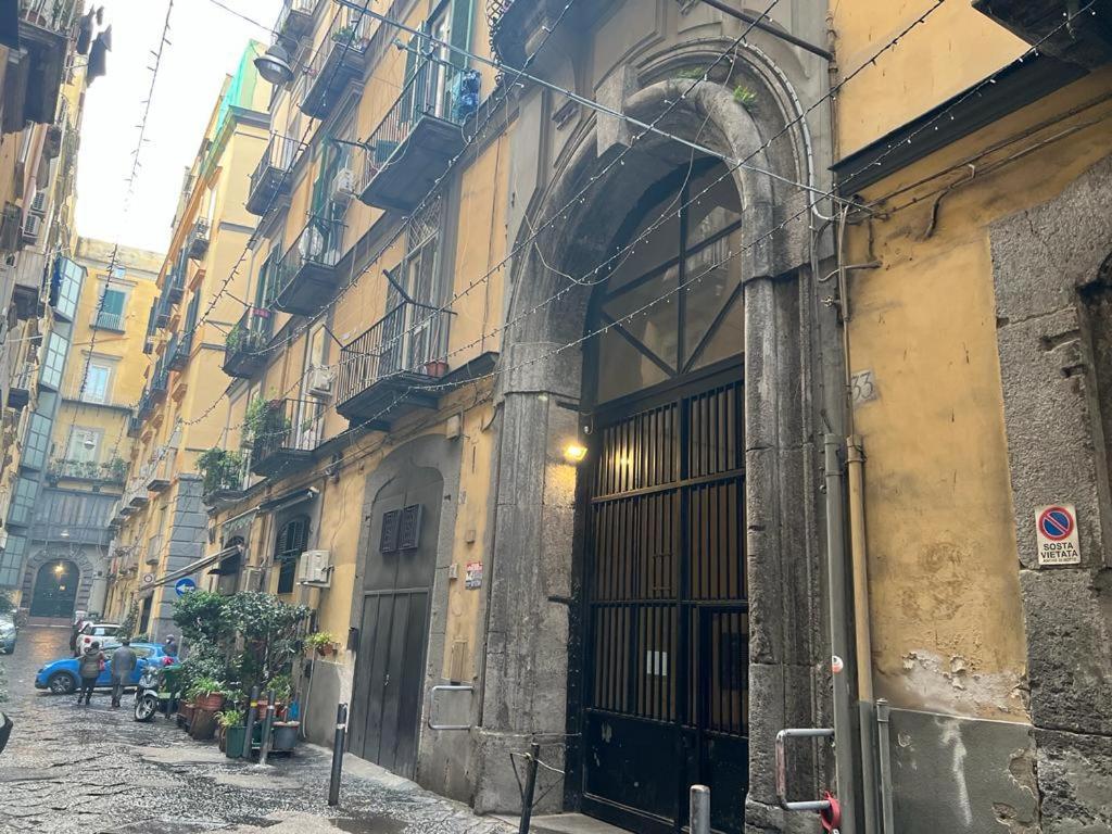 La Chicca Intero Nei Spagnoli Appartement